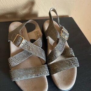 SAS Metallic Olive Green Croc-Embossed Leather Slingback Sandals